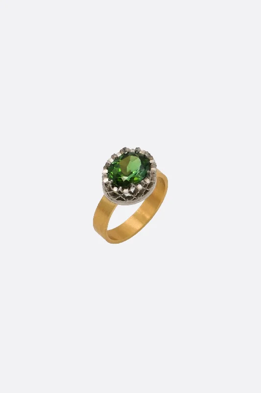 Oval Green Tourmaline ring